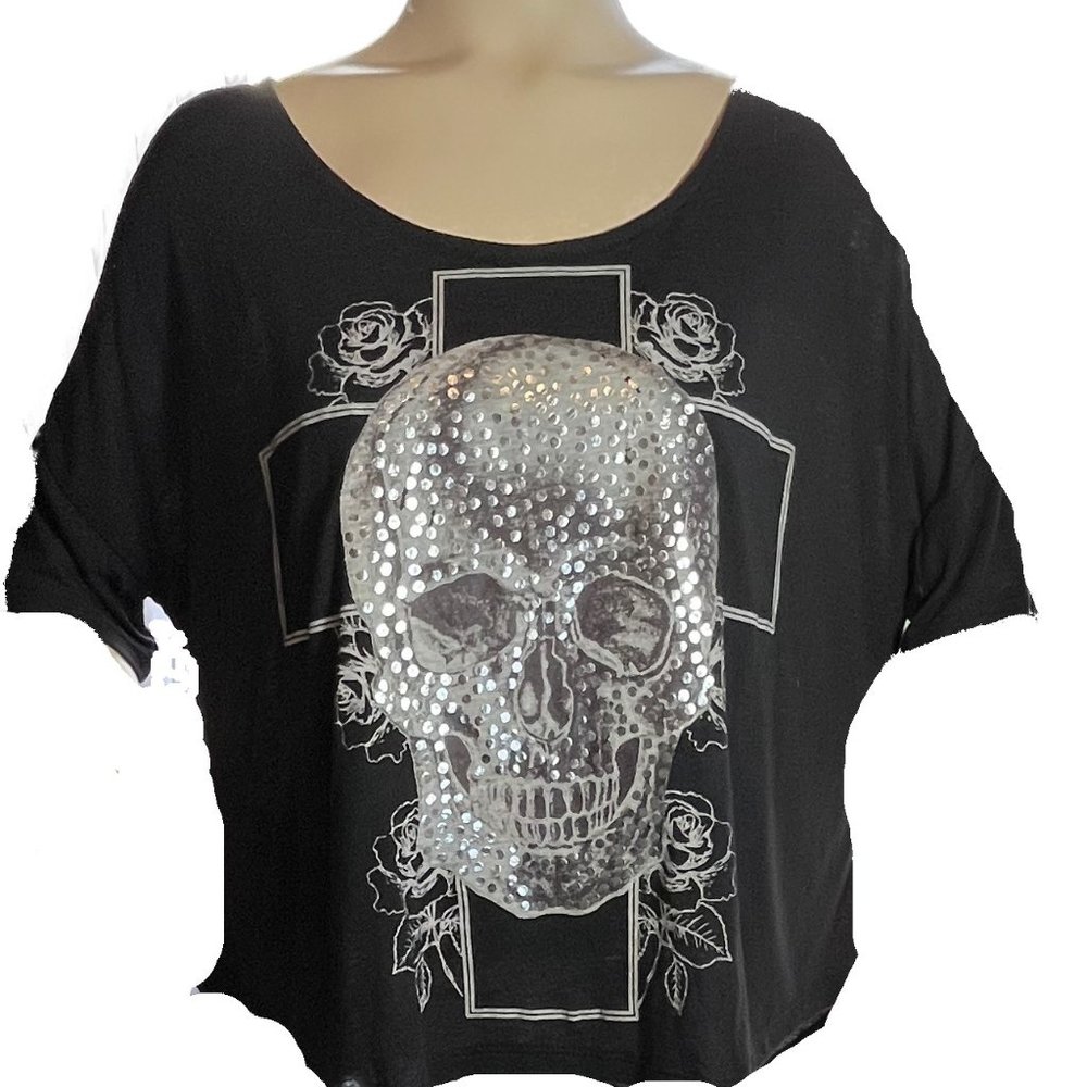 FREEZE SKULL AND CROSS OVERSIZED GRAPHIC CROPPED TEE NWOT SIZE XL